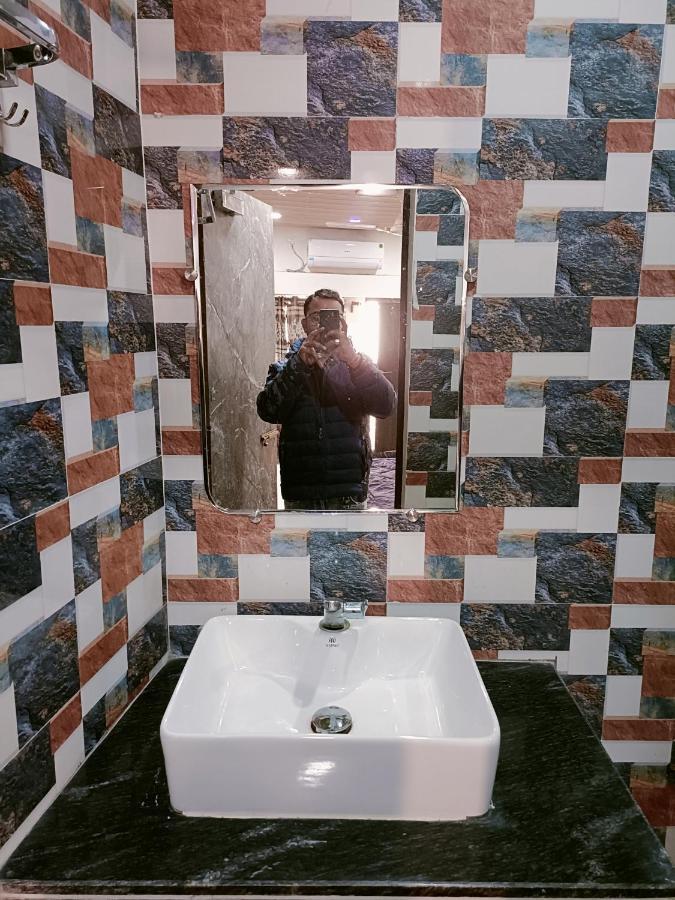 Hotel Royal Inn Satna Luaran gambar
