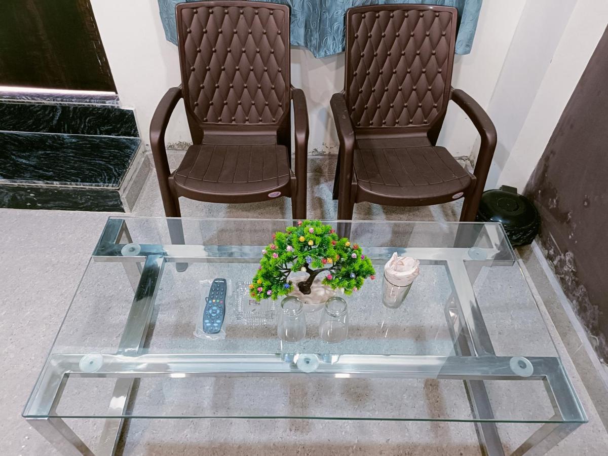 Hotel Royal Inn Satna Luaran gambar
