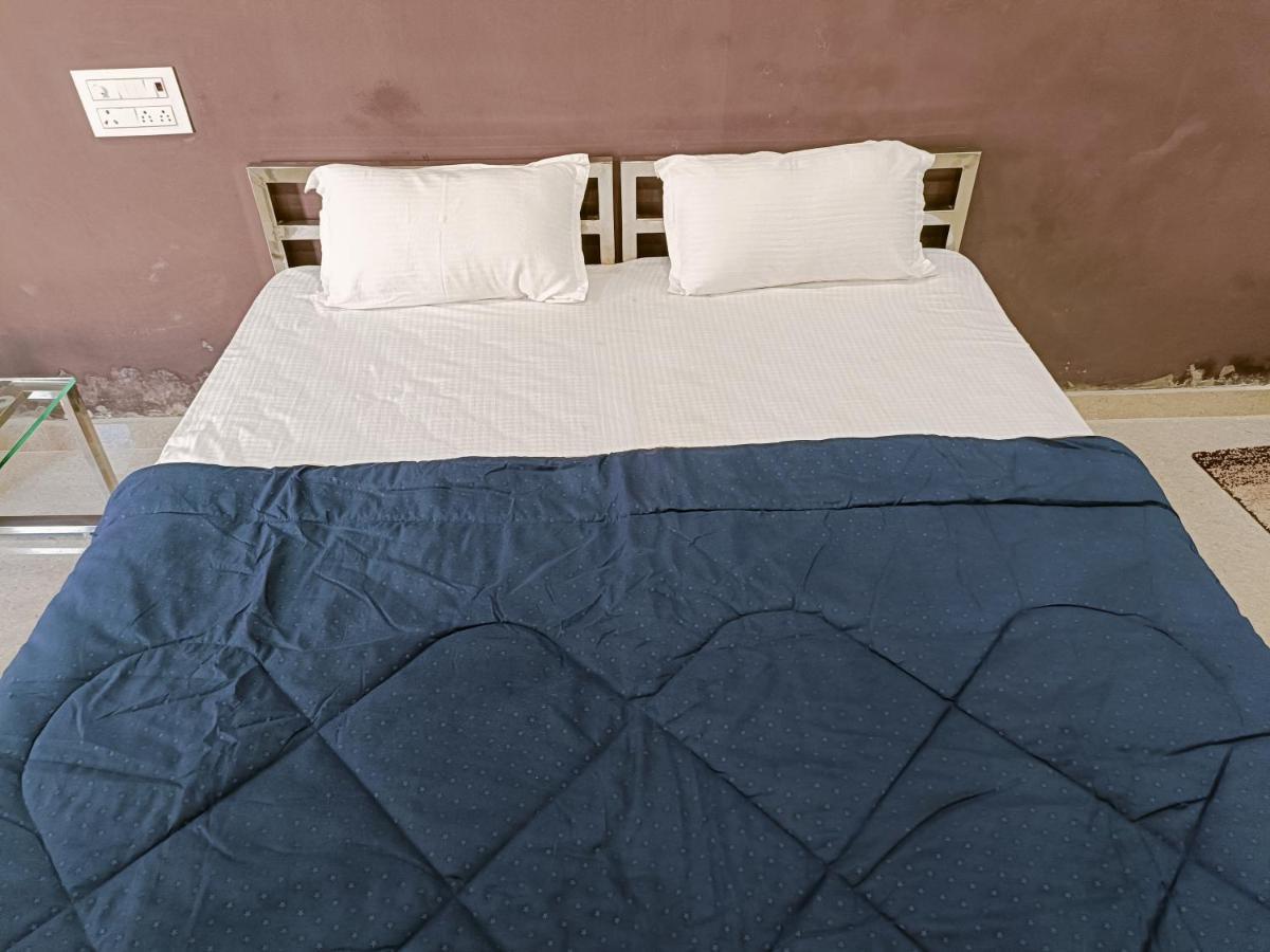 Hotel Royal Inn Satna Luaran gambar