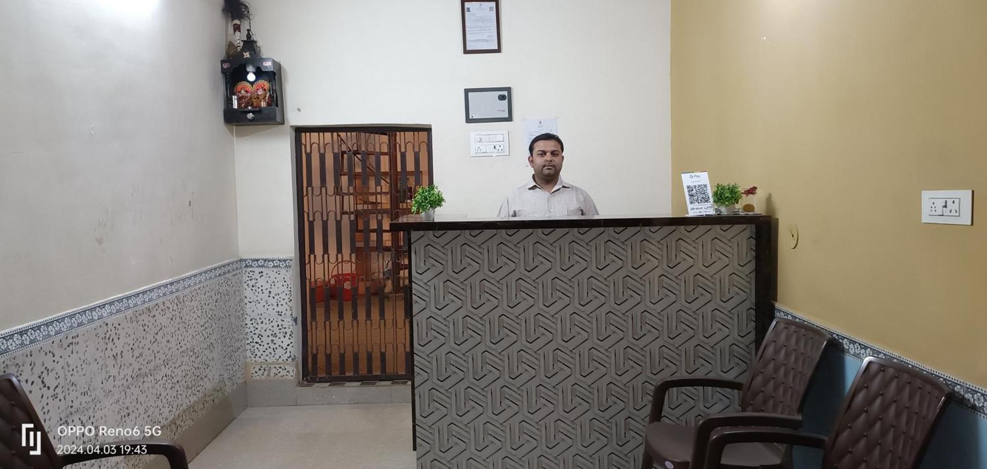 Hotel Royal Inn Satna Luaran gambar