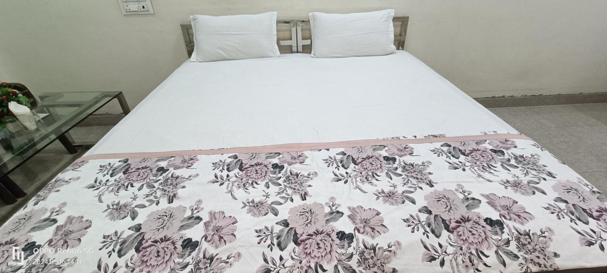Hotel Royal Inn Satna Luaran gambar