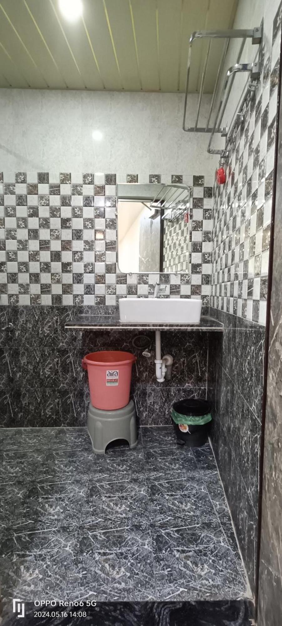 Hotel Royal Inn Satna Luaran gambar