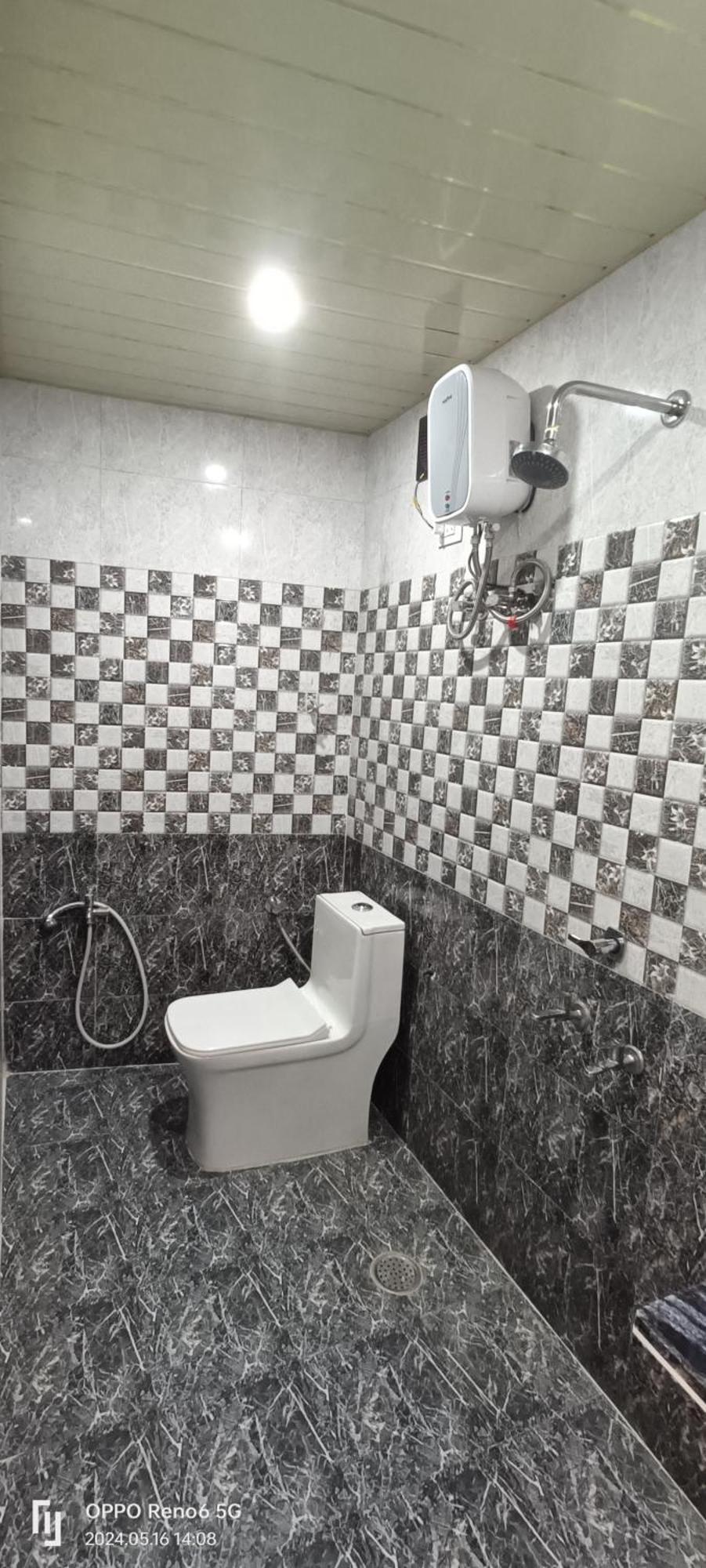 Hotel Royal Inn Satna Luaran gambar